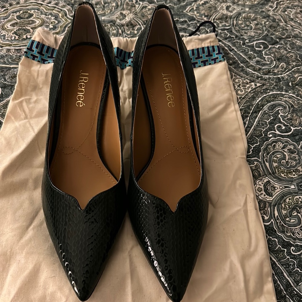 J Renee Pumps